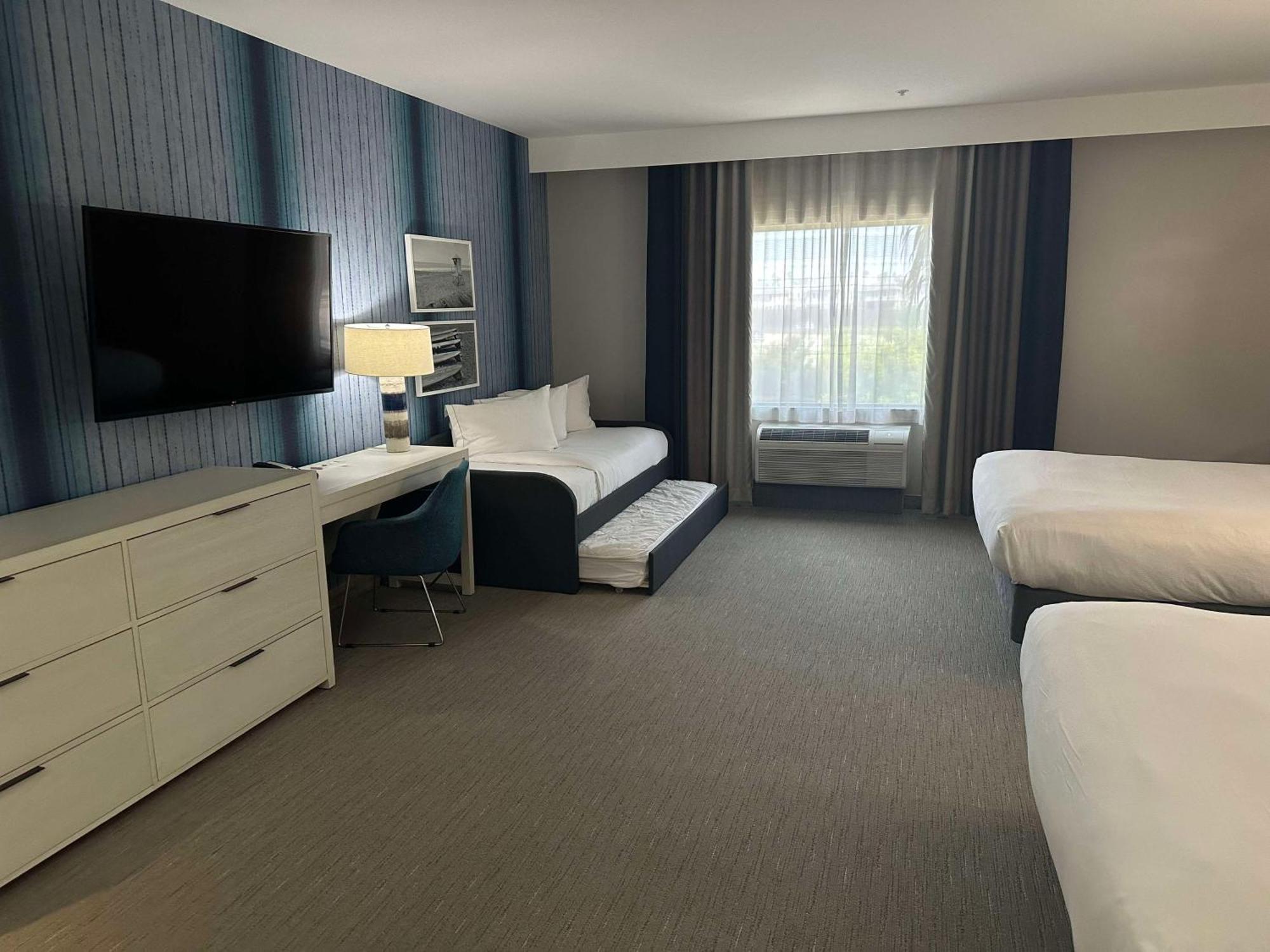 Suncoast Hotel Anaheim, Tapestry Collection By Hilton Экстерьер фото